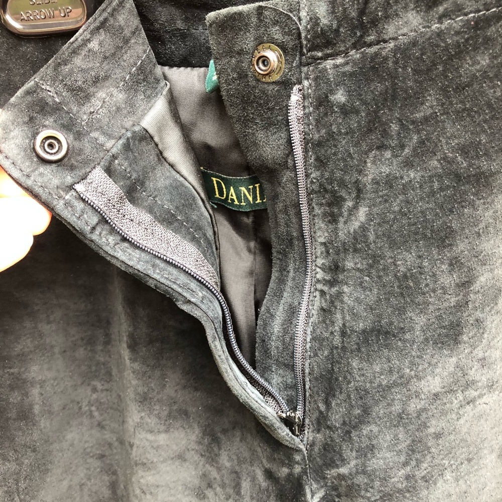 Suede pant - Picture 5 of 8
